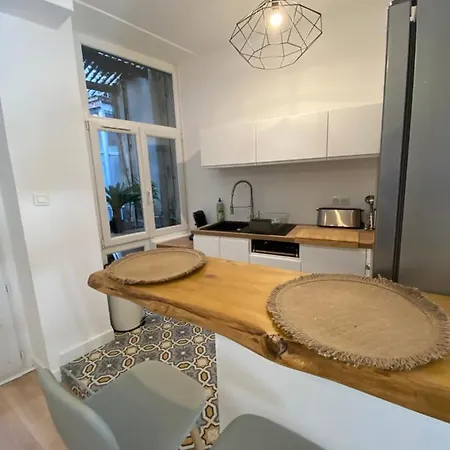 F2 Glamour Centre Historique Apartament