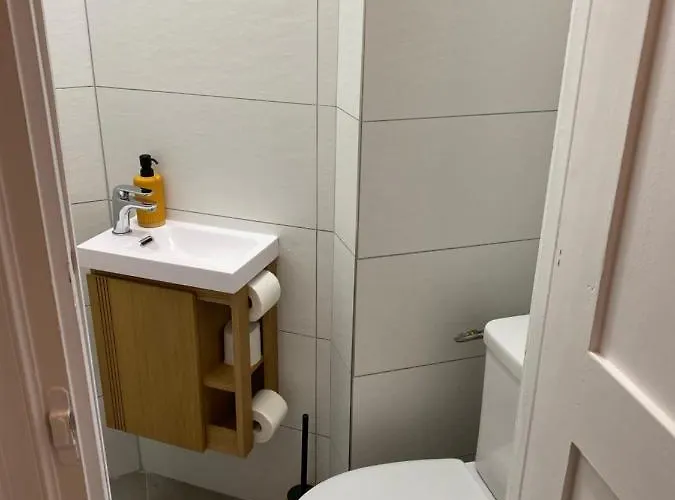 F2 Glamour Centre Historique * Ajaccio (Corsica)